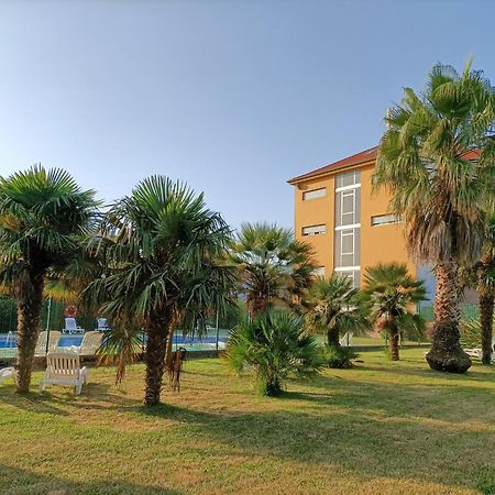 Apartamentos Zenit Mar Noja Luaran gambar